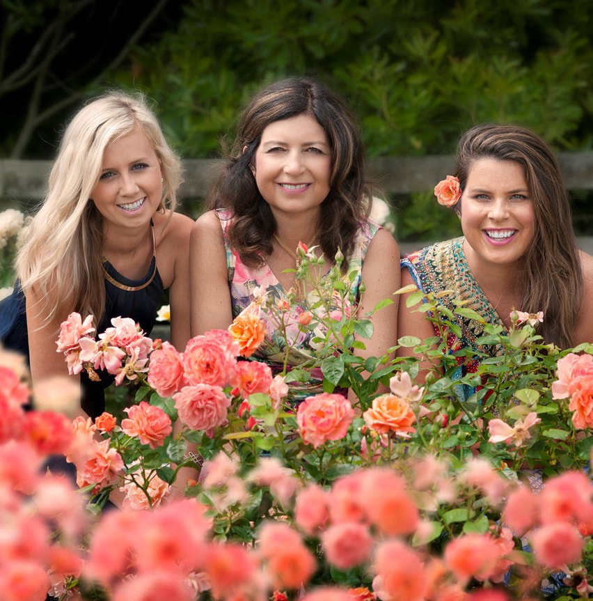 Melanie Barnett & Briony Barnett - Online rose bush sales.